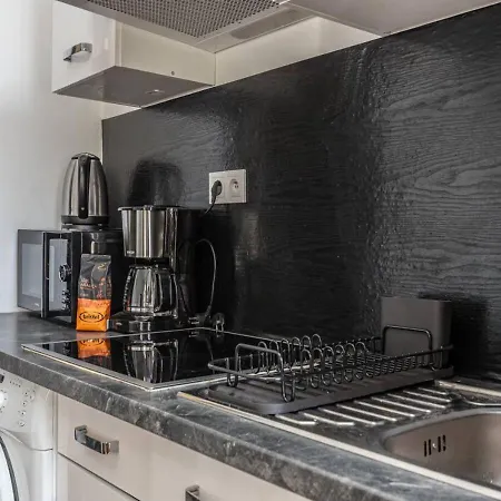 Apartament Crimson Charm